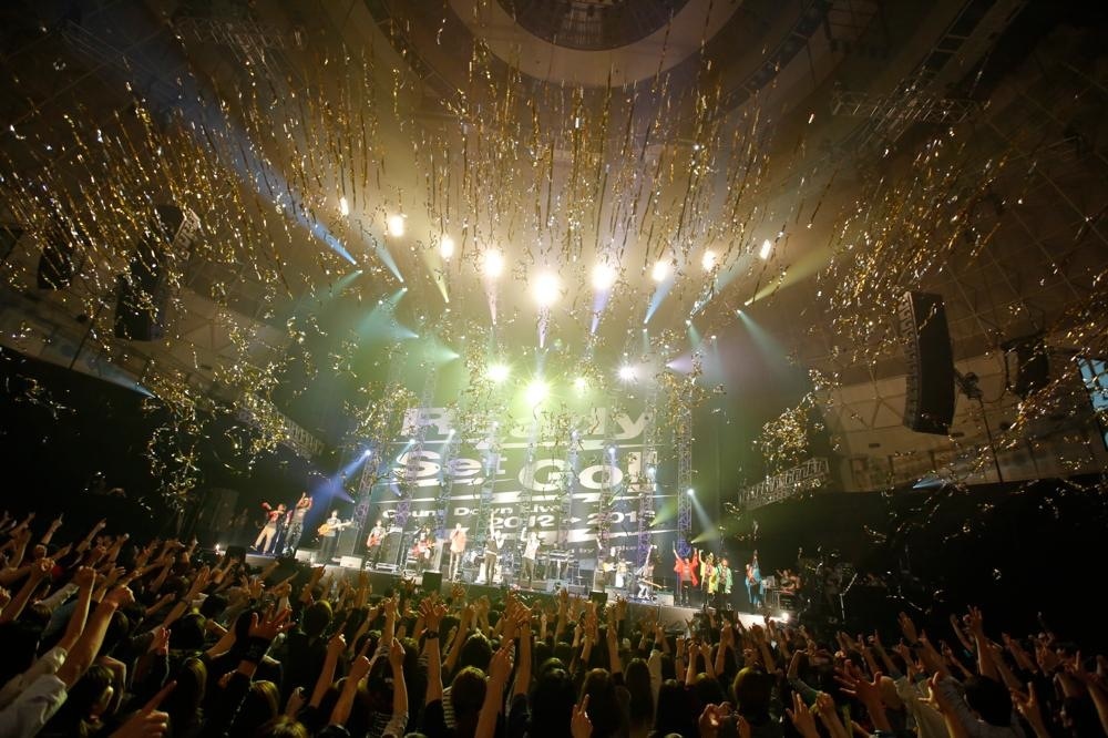 昨年行われた「『Ready Set Go!!』Count Down Live2012→2013」の様子。