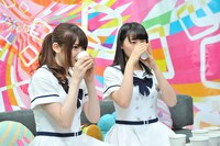 左から松村沙友理、中田花奈。