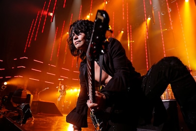 HYDE（Vo, G）（撮影：田中和子）