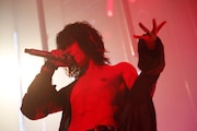 HYDE(Vo, G)(撮影:田中和子)