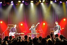 「ふくろうずの内弁慶ツアー～パピプペピンポイントNo.1 ver～」LIQUIDROOM ebisu公演の様子。