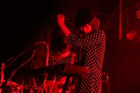 内田万里（Vo, Key）