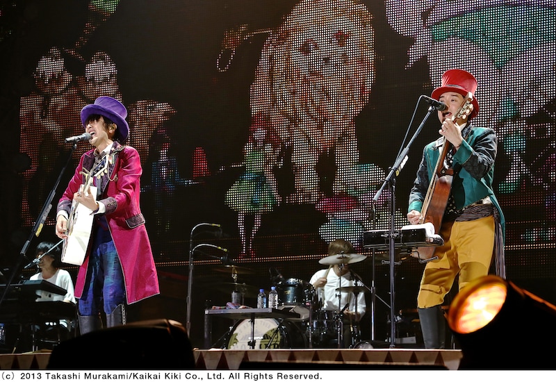 9月22、23日に行われたゆず「YUZU ARENA TOUR 2013 GOLAND」神奈川・横浜アリーナ公演の様子。