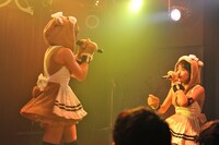 くりかまき「ボクらの熊魂2013 ～食欲の秋編～」ライブセットの様子。