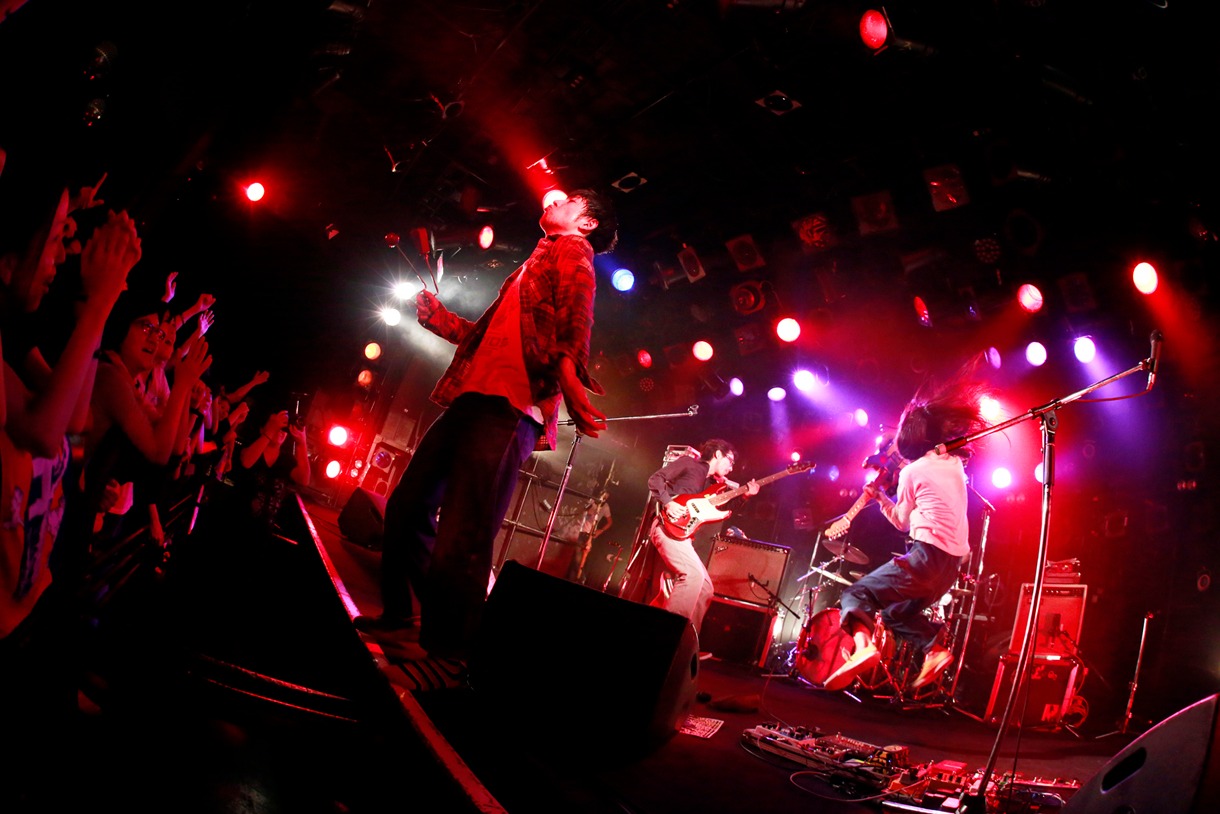 HINTOワンマンライブ「飛べ飛べ, We Can Fly」の様子。（Photo by Viola Kam -V'z Twinkle Photography-）