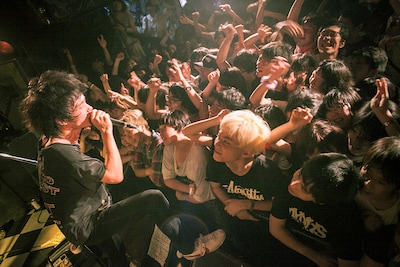 快速東京「新曲お披露目ギグ“ごきげんよう”」の模様。