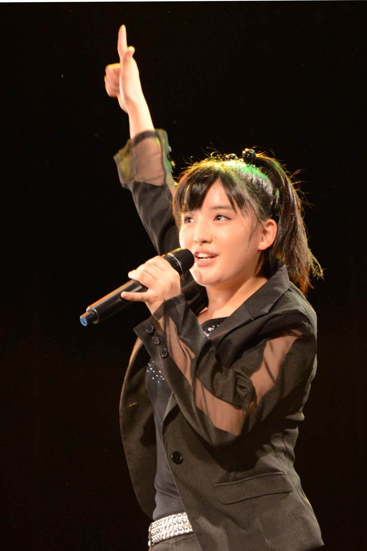 鈴木香音