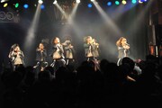 東京・Shibuya VUENOSでの「LinQ Lady Super Live Tour 2013」の様子。