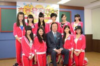 東京パフォーマンスドールと古田新太。