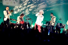 ハナレグミと東京スカパラダイスオーケストラ（Photo by RUI HASHIMOTO -SOUND SHOOTER-）