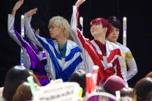 超特急「ウルトラ超特急2013年秋 二大決戦！ ウルトラ超特急 VS 8号車」の様子。