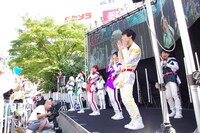 超特急「ウルトラ超特急2013年秋 二大決戦！ ウルトラ超特急 VS 8号車」の様子。