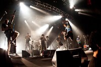 「KEMURI TOUR 2013 “ALL FOR THIS!”」東京・新木場STUDIO COAST公演の様子（Photo by Terumi Fukano）。