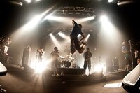 「KEMURI TOUR 2013 “ALL FOR THIS!”」東京・新木場STUDIO COAST公演の様子（Photo by Terumi Fukano）。