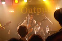 「Suzu 2013 LIVE step by step～The first step～」の様子。