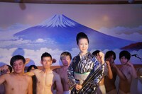 新曲発表イベントの模様。