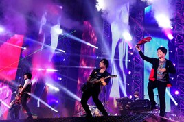 flumpool、5周年ライブ大成功！サプライズゲストも祝福