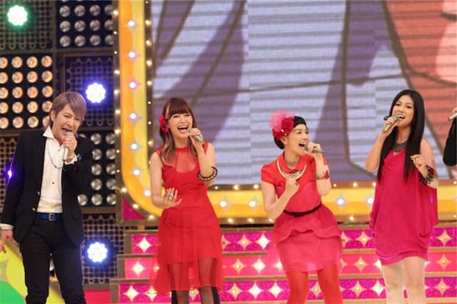 左から小室哲哉、坂本美雨、篠原ともえ、島谷ひとみ。(c)KTV