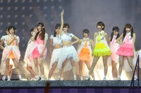 今週の人気の画像7位は「乃木坂46、圧巻の代々木競技場ライブに計2万4000人動員」より、乃木坂46。