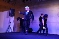 超特急「Kiss Me Baby～あなたはキスしたい？キスされたい??～ツアー」大阪・あべのキューズモール公演の様子。