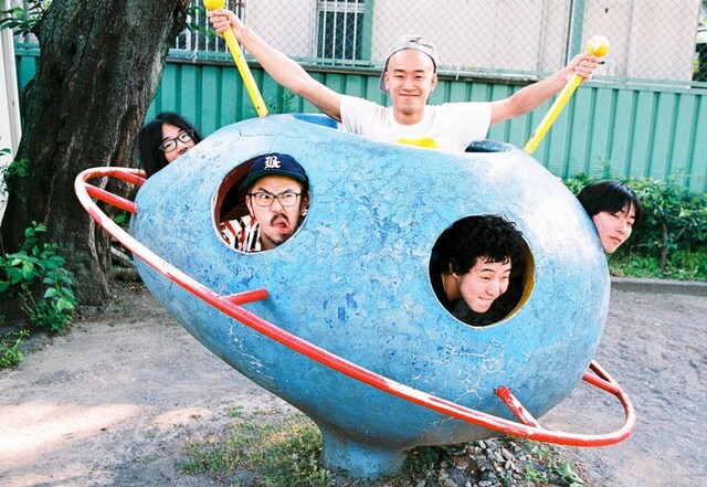 写真集「MY BEST FRIENDS」に掲載される写真。