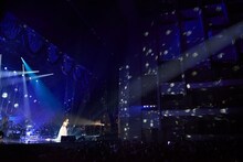 平原綾香「AYAKA HIRAHARA 10th Anniversary CONCERT TOUR 2013 ～Dear Jupiter～」最終公演の様子。