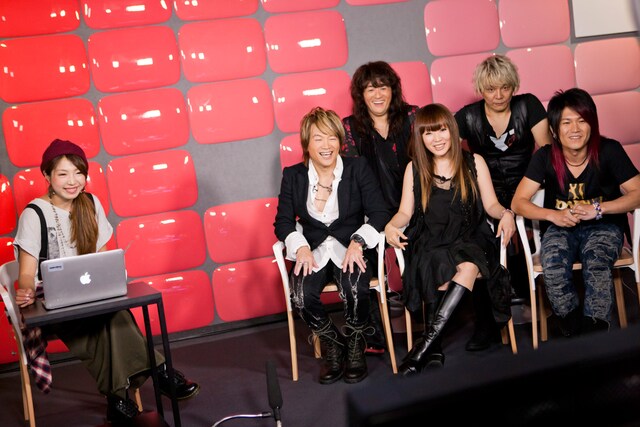 JAM Project「MUSIC FRIDAY on Google+ | YouTube」出演時のトークの様子。