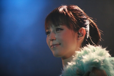 平野綾「バースデー & #AYATOMO発足記念ライブ」の様子。