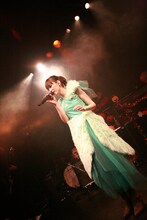 平野綾「バースデー & #AYATOMO発足記念ライブ」の様子。