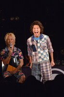 「テンションが上がって面白くなってるときのTAKUMI」のモノマネをするRYUJI。