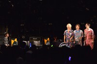 TAKUMIへのメッセージを叫ぶ“TAKUMI大好きメンバー”。