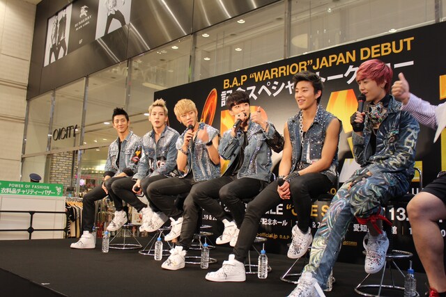 「B.A.P "WARRIOR" JAPAN DEBUT 記念スペシャルトークショー」の様子。