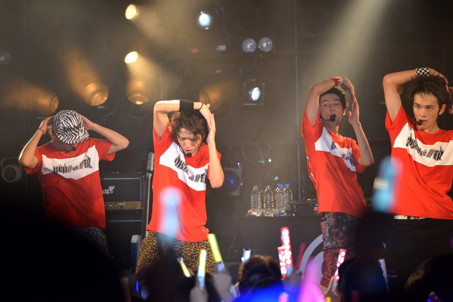 DISH//「皿 vsスラ "世界サラー級タイトルマッチ"」東京・渋谷CLUB QUATTRO公演の様子。