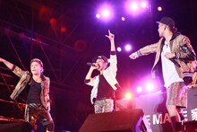 HOME MADE 家族とSEAMO。