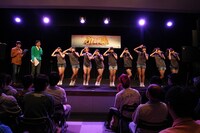 アンガールズとCheeky Parade。