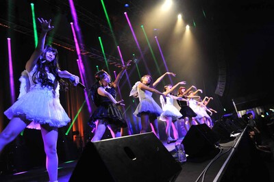 「GPP」（ガールズハロウィンパーティー Ver.）歌唱の様子。