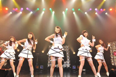 9nineのライブの様子。