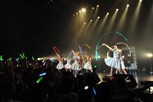 でんぱ組.incのライブの様子。