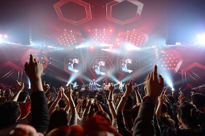 Mr.Children「Mr.Children [(an imitation) blood orange] Tour」の様子。