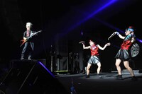 「ダムダム物語」の様子。