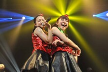 左から森詩織、槙田紗子。