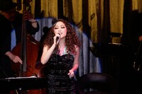 「JUJU JAZZ TOUR 2013 at ブルーノート東京」のワンシーン。