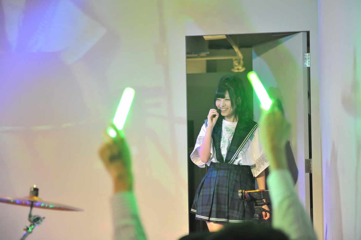 ステージに登場した望月みゆ（みゆちぃ）。