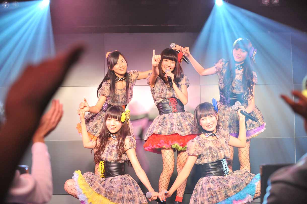 夢みるアドレセンス「セカンドミニアルバム発売決定記念公演」の様子。