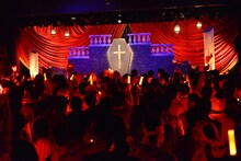 「上坂すみれ決起集会 vol.6 ～死せる乙女の摩天楼～」の様子。