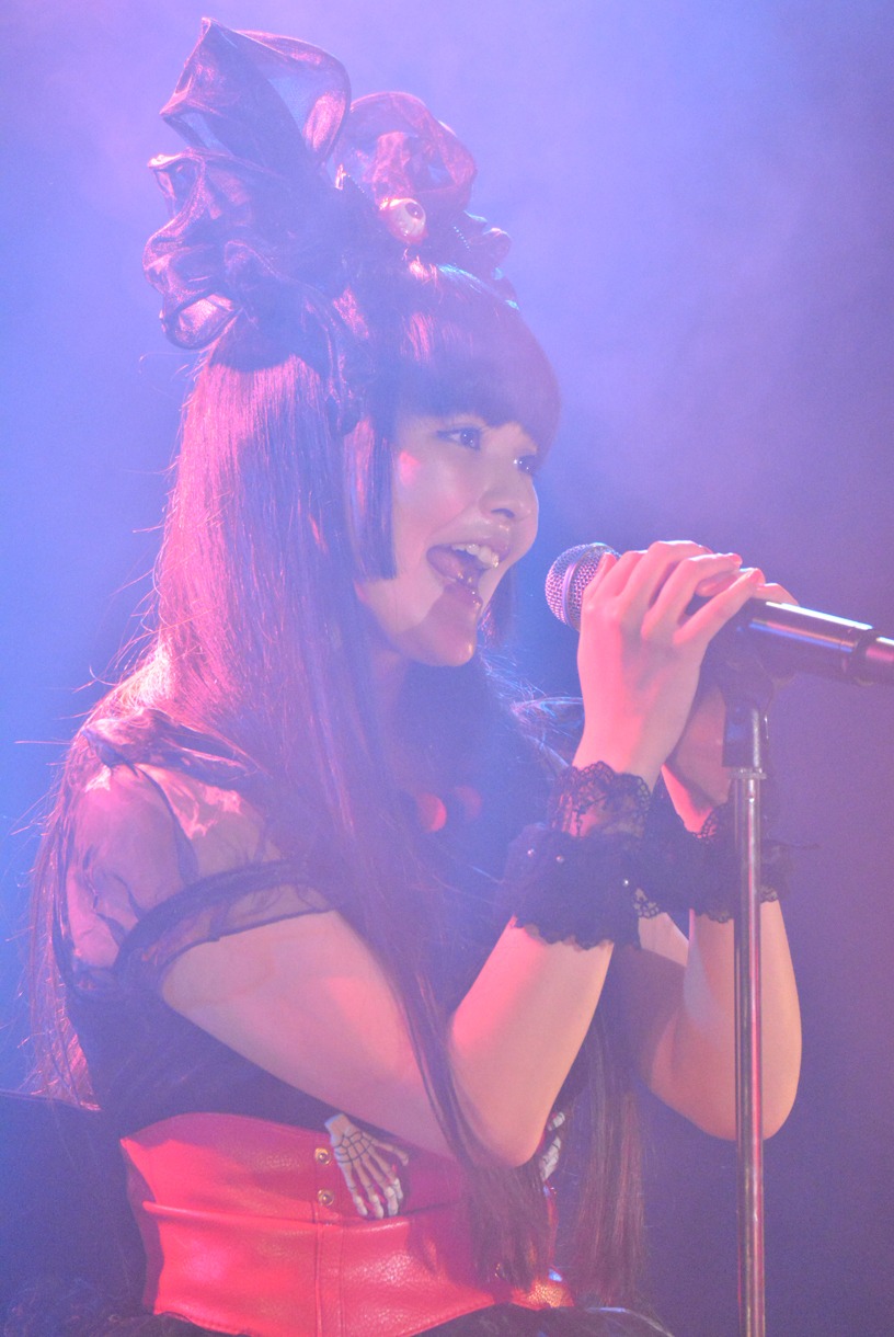 上坂すみれ