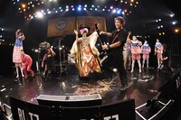 ニューロティカのライブの様子。（撮影：柴田和彦）