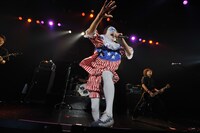 ニューロティカのライブの様子。（撮影：柴田和彦）