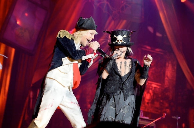 kyo（左）とHYDE（右）。（撮影：緒車寿一、田中和子）