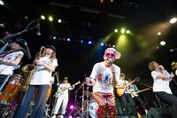 「『O.L.H. is not O.L.H.』面影ラッキーホール改名披露公演」の様子。 Photo by 田辺龍一